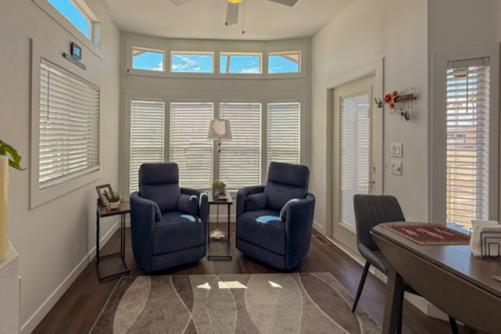 West : 4555 S Mission Rd, Tucson, Arizona 85746, 1 Room Rooms,1 BathroomBathrooms,For Sale - Pet,For Sale,S Mission,1460