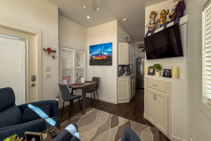 West : 4555 S Mission Rd, Tucson, Arizona 85746, 1 Room Rooms,1 BathroomBathrooms,For Sale - Pet,For Sale,S Mission,1460