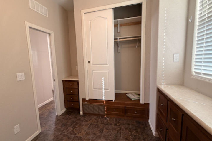 East : 8989 E Escalante RD, Tucson, Arizona 85730, 1 Room Rooms,1 BathroomBathrooms,For Sale - Pet,For Sale,E Escalante,1472