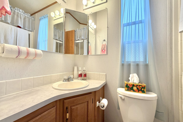 West : 4555 S Mission RD, Tucson, Arizona 85746, 1 Room Rooms,1 BathroomBathrooms,For Sale - Pet,For Sale,S Mission,1525